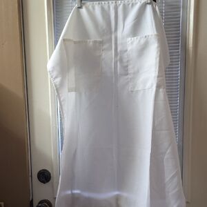 White Apron with Pockets